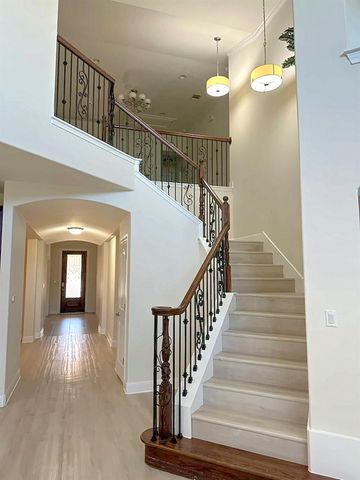 4237 Privacy Hedge ST, Leander, TX 78641