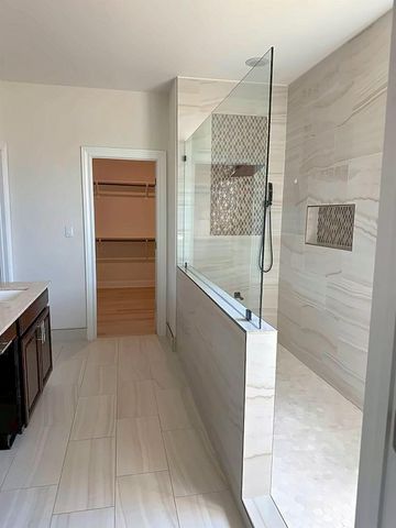 4237 Privacy Hedge ST, Leander, TX 78641