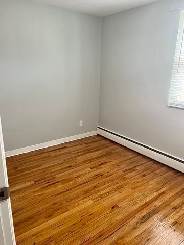 39 Carey Ave 7, Watertown, MA 02472