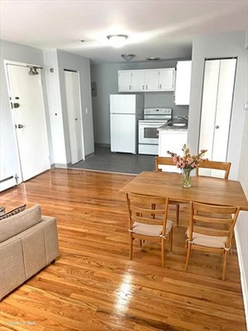 39 Carey Ave 7, Watertown, MA 02472