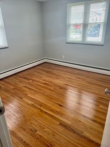 39 Carey Ave 7, Watertown, MA 02472