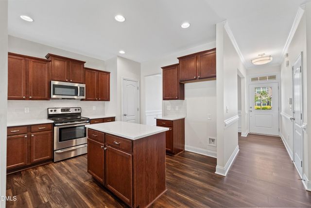 3433 Grosbeak Way, Raleigh, NC 27616
