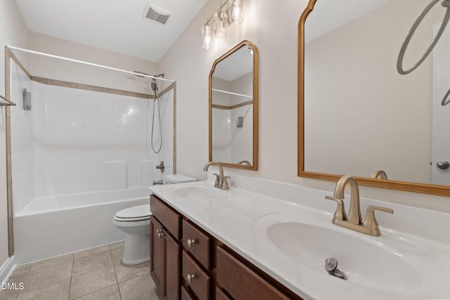 3433 Grosbeak Way, Raleigh, NC 27616