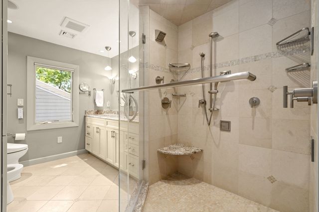 176 Paulson Rd, Newton, MA 02468