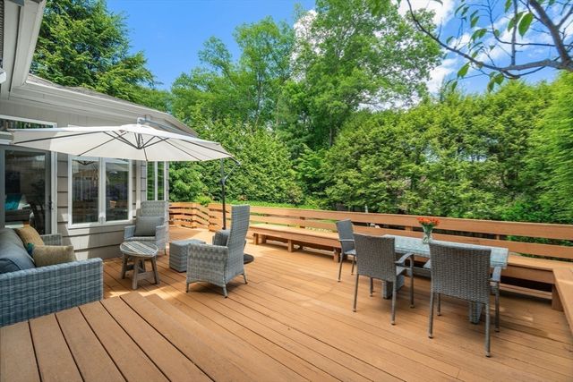 176 Paulson Rd, Newton, MA 02468