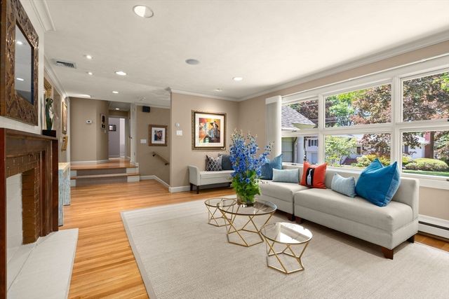 176 Paulson Rd, Newton, MA 02468