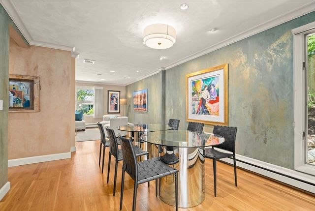 176 Paulson Rd, Newton, MA 02468