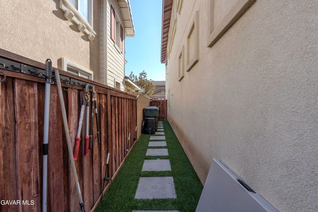 10997 Cedarhurst Way, Riverside, CA 92501