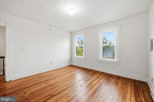 323 E POTOMAC ST, Brunswick, MD 21716