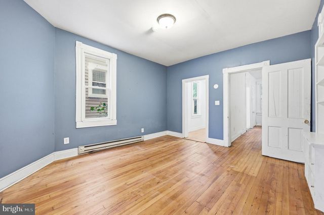 323 E POTOMAC ST, Brunswick, MD 21716