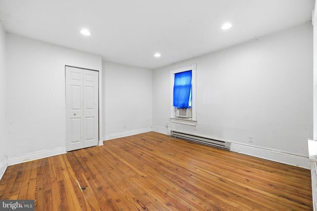 323 E POTOMAC ST, Brunswick, MD 21716
