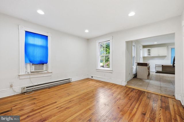 323 E POTOMAC ST, Brunswick, MD 21716