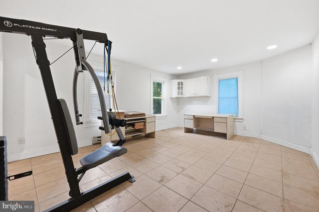323 E POTOMAC ST, Brunswick, MD 21716