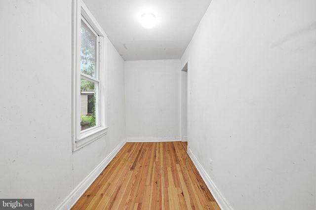 323 E POTOMAC ST, Brunswick, MD 21716