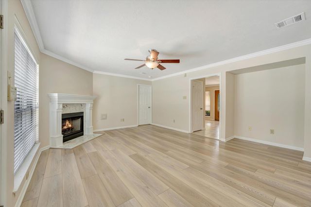 830 Island Meadow Court, Houston, TX 77062