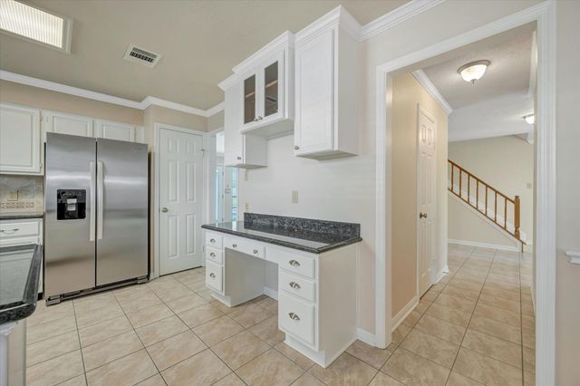 830 Island Meadow Court, Houston, TX 77062