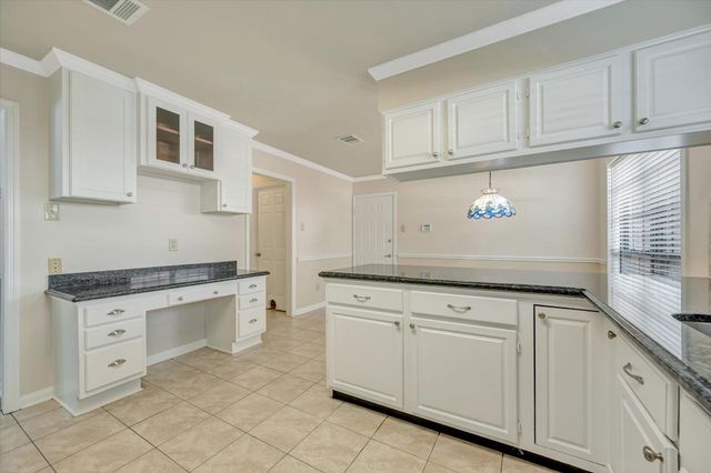 830 Island Meadow Court, Houston, TX 77062