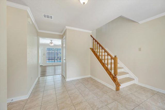 830 Island Meadow Court, Houston, TX 77062