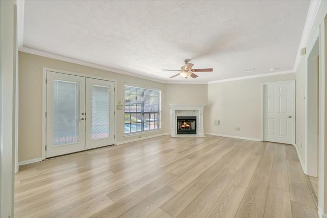 830 Island Meadow Court, Houston, TX 77062