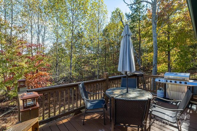 1143 Grandview Peaks Drive, Nebo, NC 28761