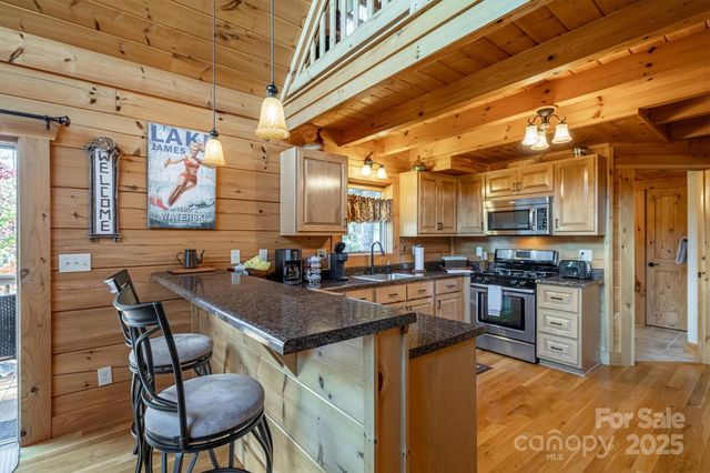 1143 Grandview Peaks Drive, Nebo, NC 28761