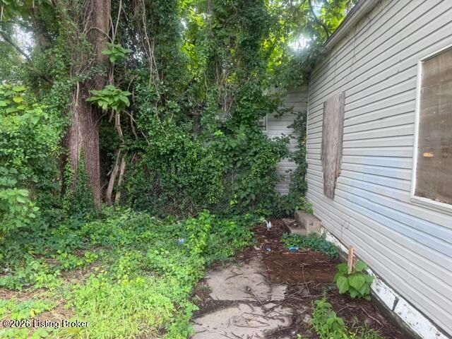 666 S 24th St, Louisville, KY 40211
