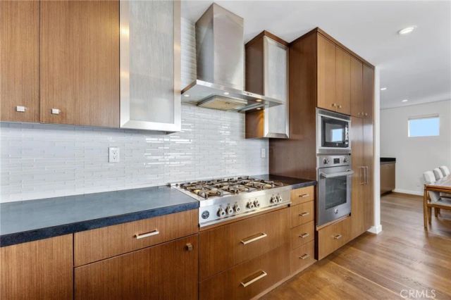 726 Loma Drive, Hermosa Beach, CA 90254
