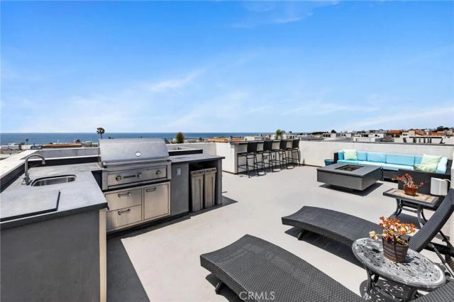 726 Loma Drive, Hermosa Beach, CA 90254