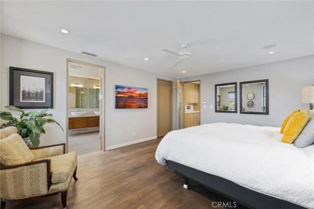 726 Loma Drive, Hermosa Beach, CA 90254