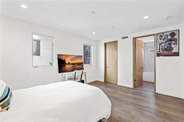 726 Loma Drive, Hermosa Beach, CA 90254