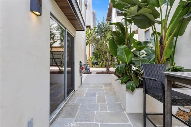 726 Loma Drive, Hermosa Beach, CA 90254