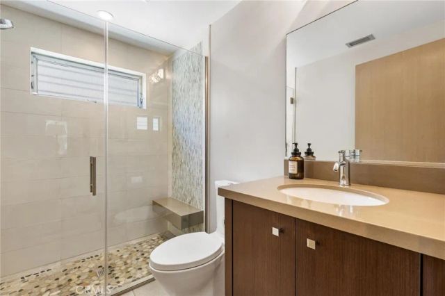 726 Loma Drive, Hermosa Beach, CA 90254