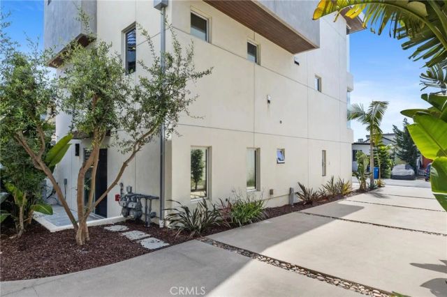 726 Loma Drive, Hermosa Beach, CA 90254