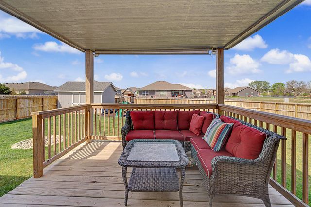 608 Covey Ct, Salina, KS 67401