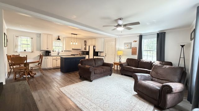 313 Ben Myers Ln, Gainesboro, TN 38562