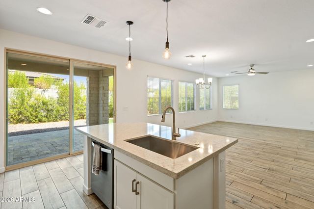 6429 N 17TH Street, Phoenix, AZ 85016