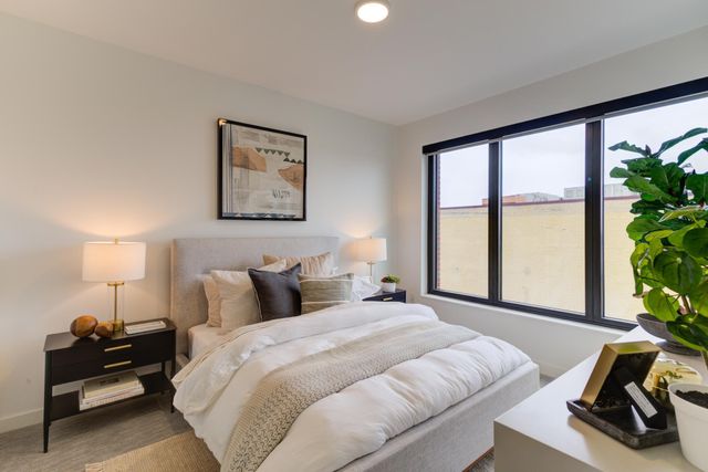 270 Hennepin Avenue 1219, Minneapolis, MN 55401