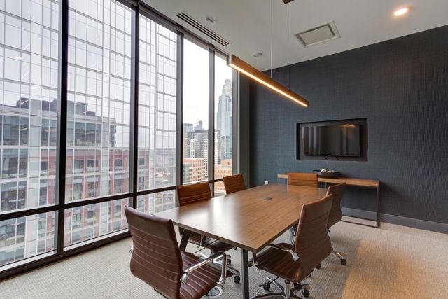 270 Hennepin Avenue 1219, Minneapolis, MN 55401