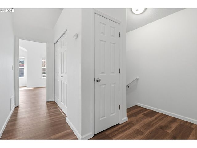 18529 Sw CASCADE Dr, Beaverton, OR 97003