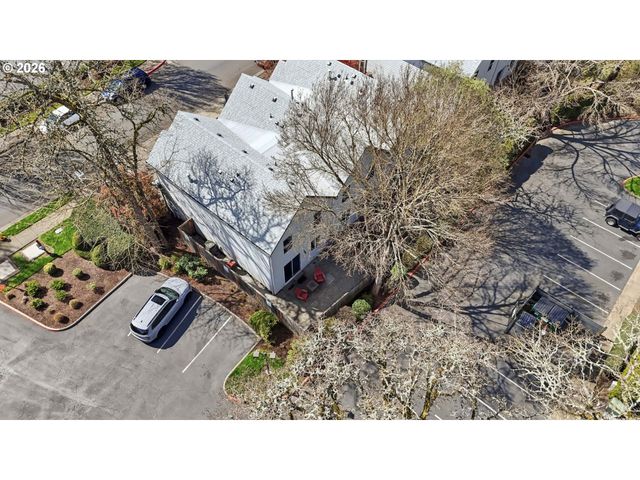 18529 Sw CASCADE Dr, Beaverton, OR 97003