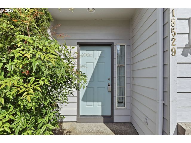 18529 Sw CASCADE Dr, Beaverton, OR 97003