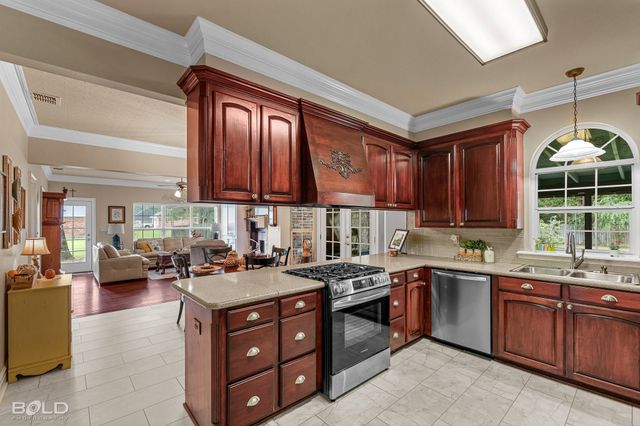 10722 Provence Place, Keithville, LA 71047