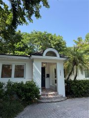 3865 Poinciana Avenue, Miami, FL 33133