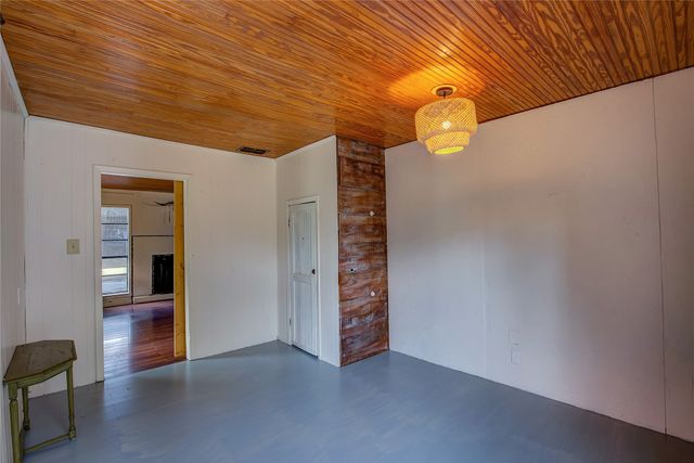 25468 US Highway 80, Grand Saline, TX 75140