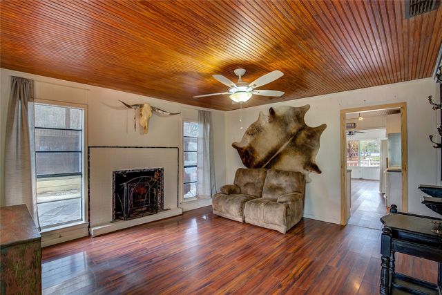 25468 US Highway 80, Grand Saline, TX 75140