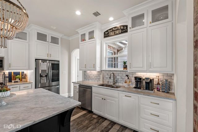 660 Dumaine Drive, Bossier City, LA 71111