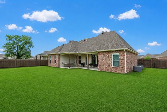 660 Dumaine Drive, Bossier City, LA 71111