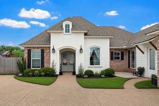 660 Dumaine Drive, Bossier City, LA 71111