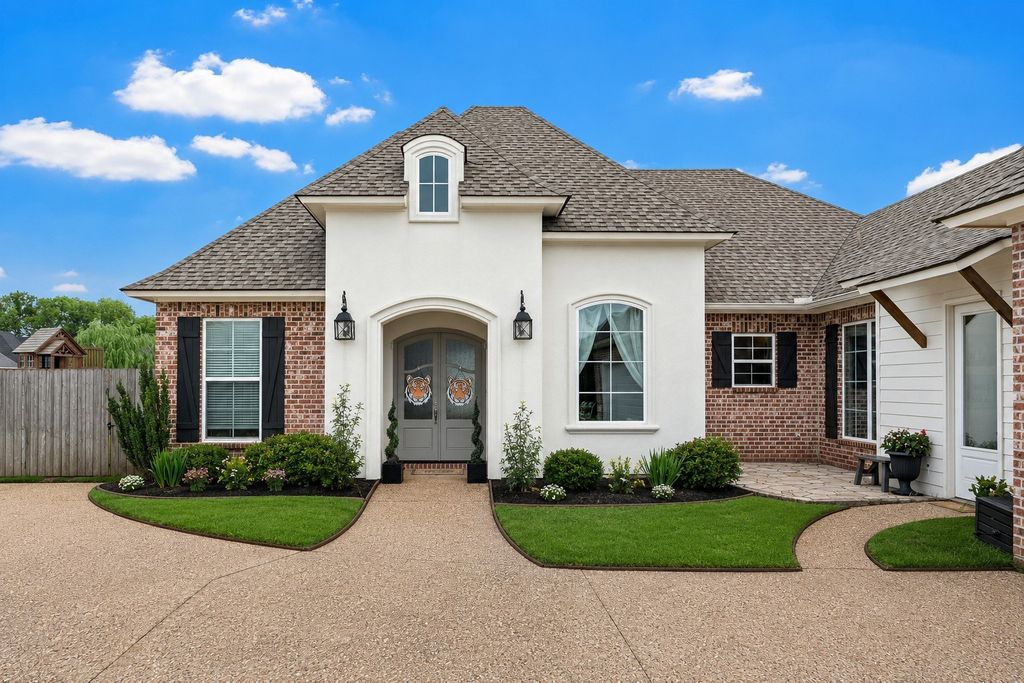 660 Dumaine Drive, Bossier City, LA 71111