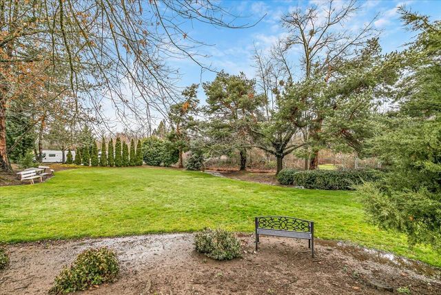 2468 Republic Way, Medford, OR 97504